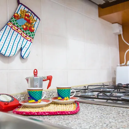Apartman Casa Doride, Few Steps From The Iunq6195